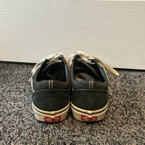 VANS Old Skool Shoes - Picture 4 of 5